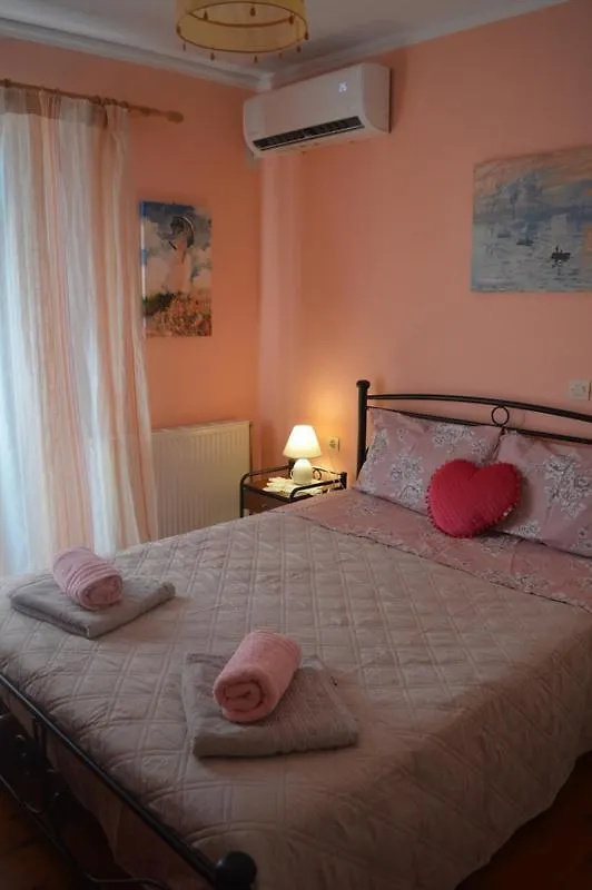 Mauve Apartment Argostoli