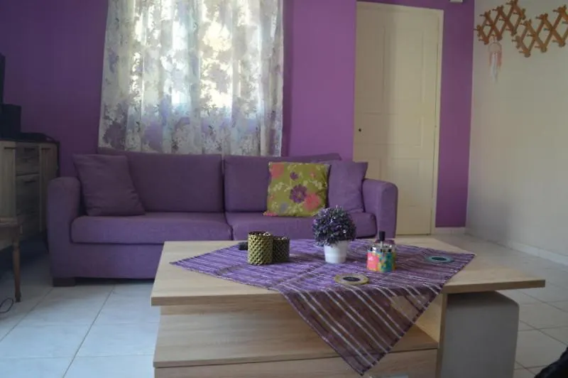 Mauve Apartment Argostoli
